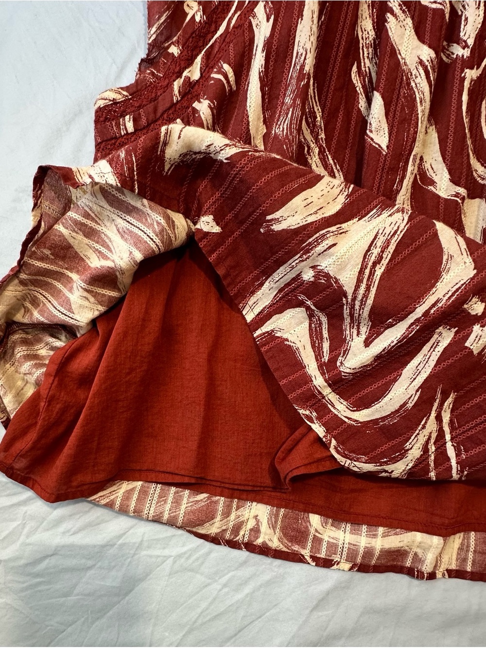 Sam Edelman Abstract Print Ruffle Top | Size XL | Rust/Cream - Picture 6 of 8
